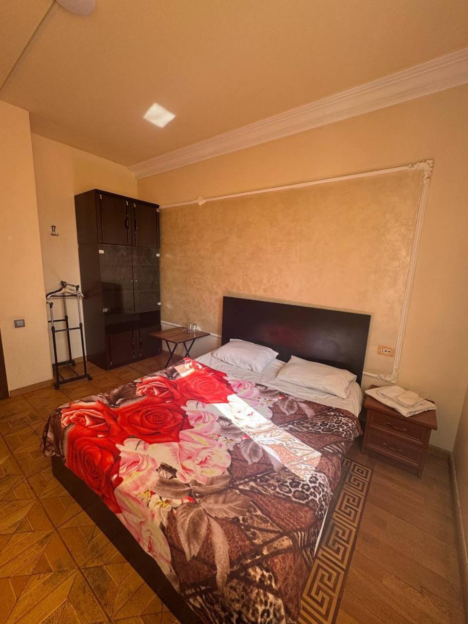 Centre Hotel-Hostel Erevan Esterno foto